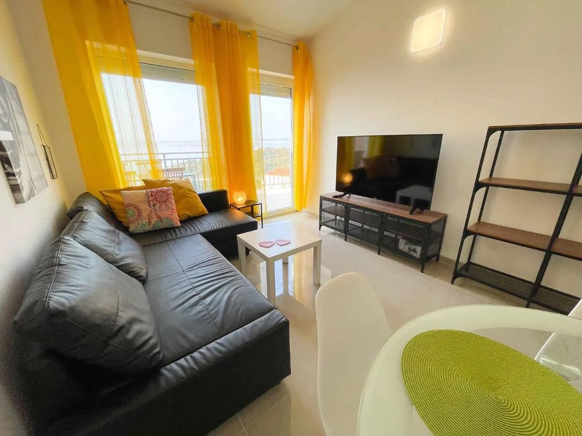 Apartment In Dramalj 42062 Croatia