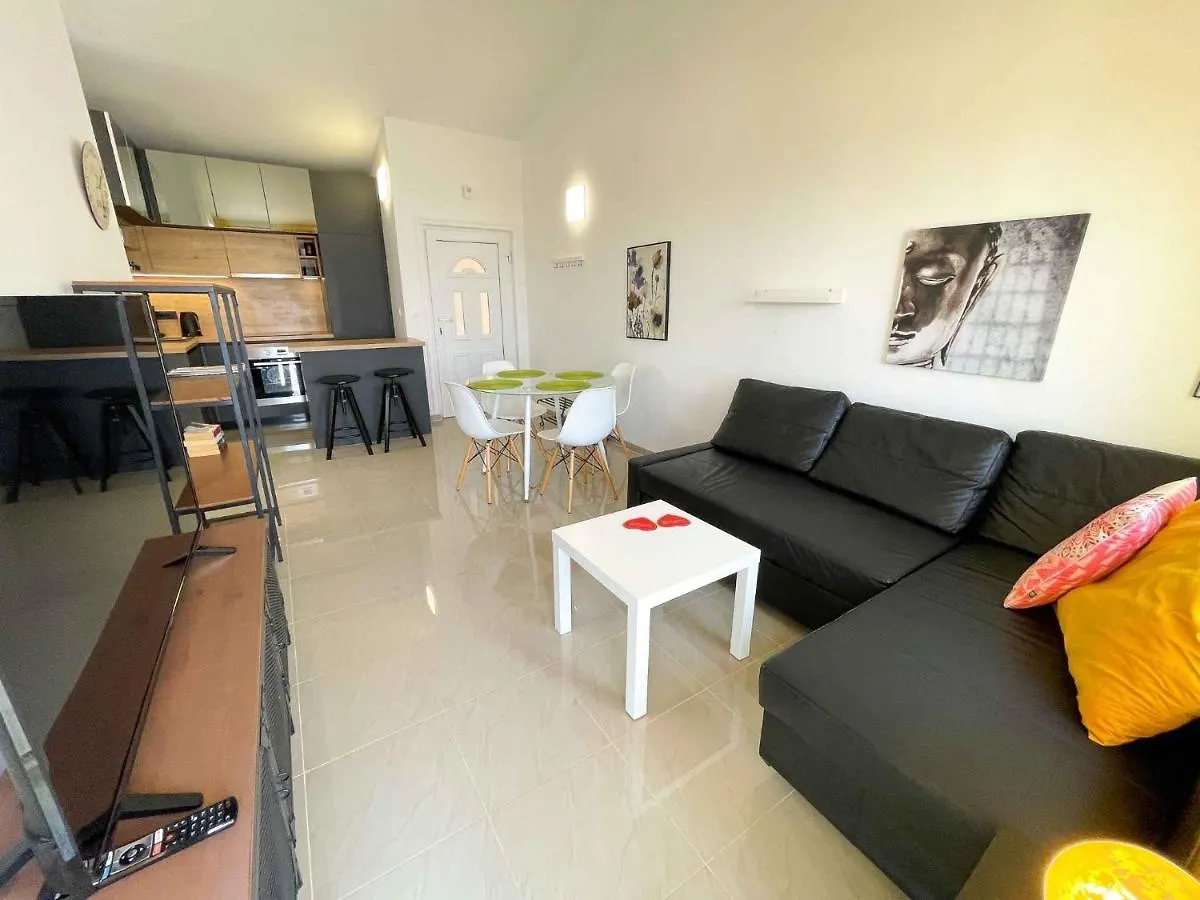 Apartment In Dramalj 42062